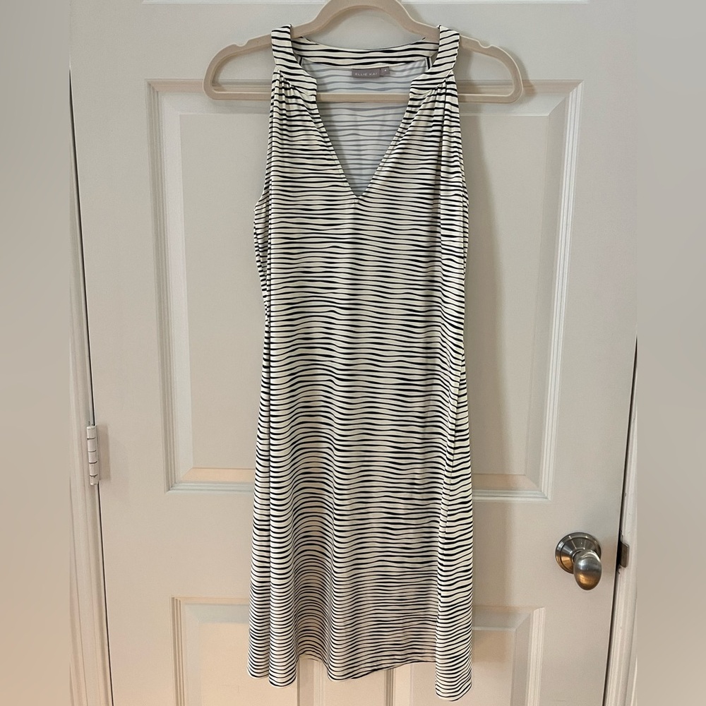 Ellie Kai (size 4) Striped Black and White Sleeveless Dress